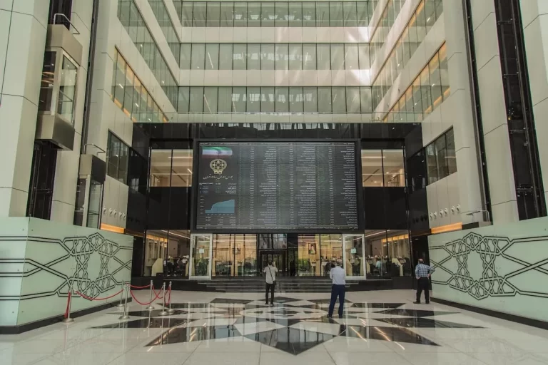 بورس در کف ۹ماهه