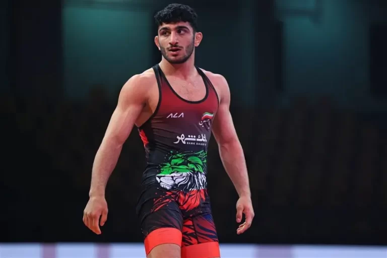 دانیال سهرابی با غیرت ایرانی مدال برنز کشتی فرنگی جهان را گرفت