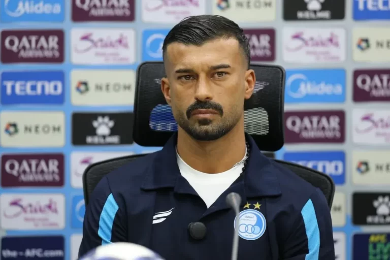 بازیکنان داخلی و خارجی استقلال اختلافی ندارند