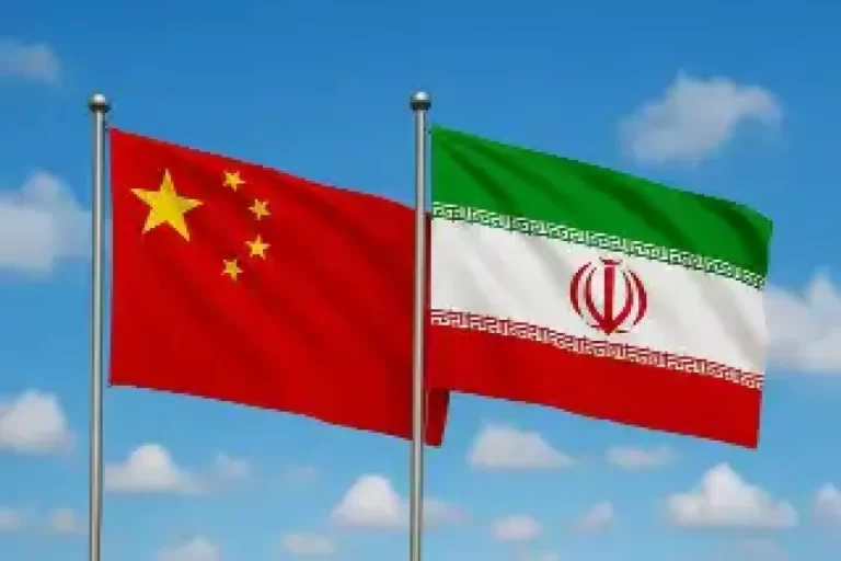 بازگرداندن تحریم‌ها علیه ایران غیرسازنده است