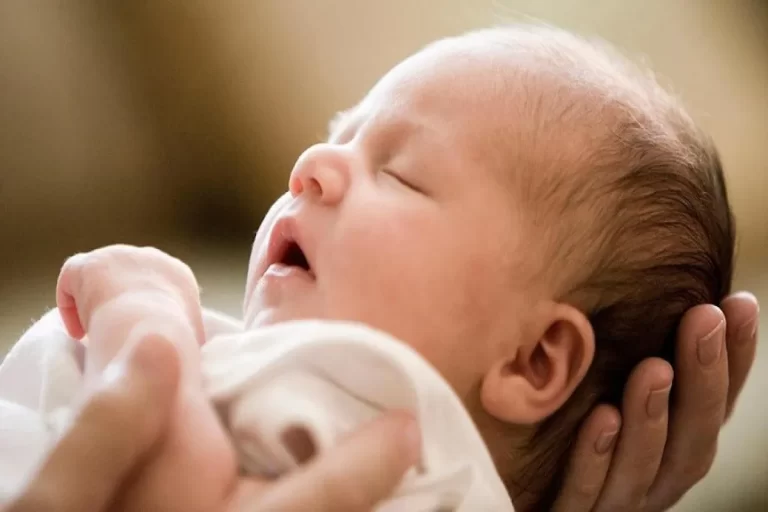 ثبت احوال با کارت ملی نوزاد، هویت‌ها را دیجیتالی می‌کند