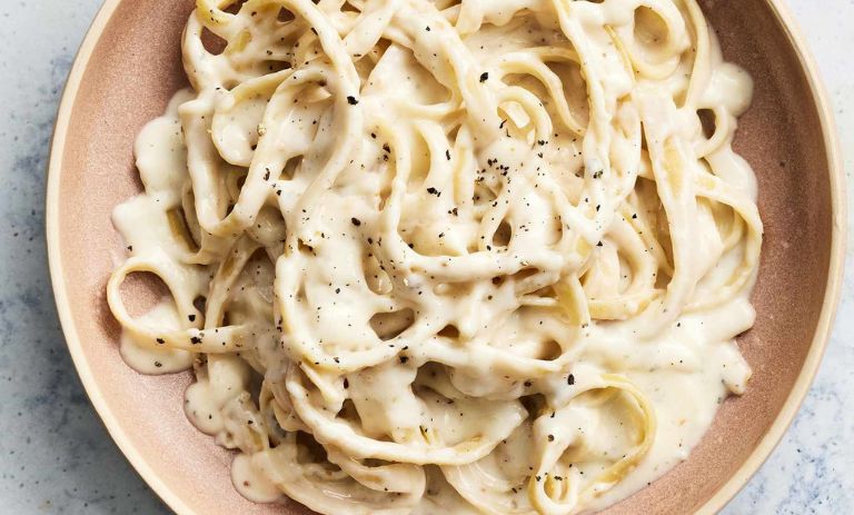 کالری پاستا آلفردو چقدر است؟