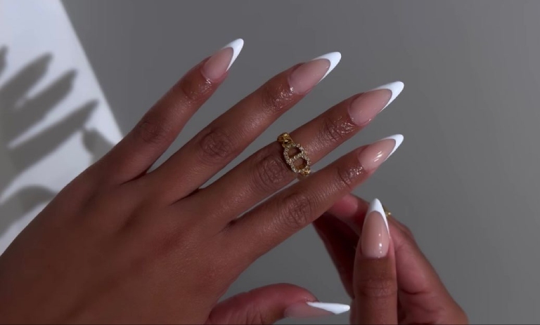 ناخن‌های نوک تیز فرانسوی؛ طراحی شیک برای هر مناسبت