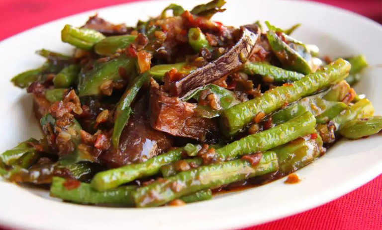 طرز تهیه سالاد قفقازی با لوبیا سبز