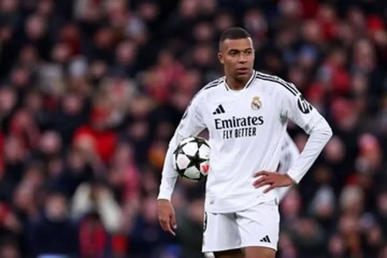 تصویر؛ عکس یادگاری کیلیان امباپه با خواهر جورجینا رودریگس