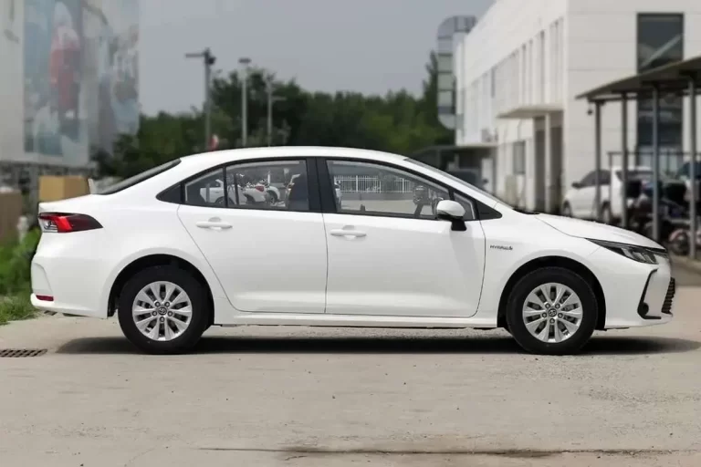 قیمت محصولات سایپا امروز جمعه ۱۴ شهریور ۱۴۰۴؛ تفاوت کرولا در بازار و نمایندگی چقدر است؟