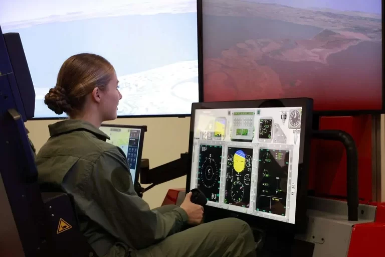 تصاویر؛ شاهزاده خانم به نیروی هوایی پیوست