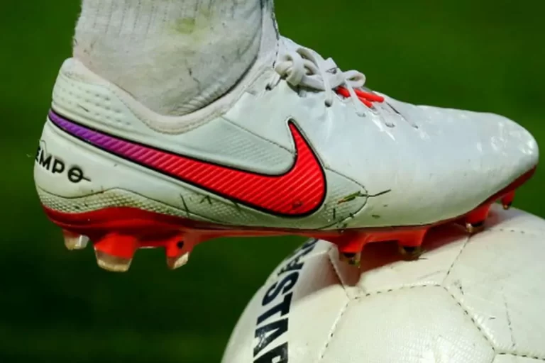 گلزنان ایران در تاریخ تقابل‌ها با تاجیکستان