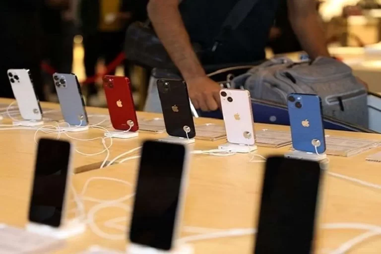 قیمت آیفون امروز جمعه 21 شهریور 1404/ ارزان‌ترین مدل چند؟