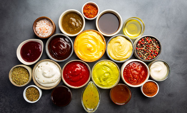 طرز تهیه انواع سس‌های ترند برای سالاد و غذا