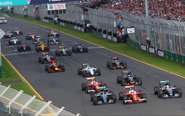 رانندگان فرمول یک مسیر گرفتن گواهینامه را چگونه طی می‌کنند؟