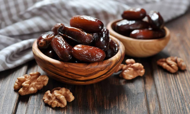 چرا خرما شکرک می‌زند؟ دلایل و راهکارهای ساده برای جلوگیری