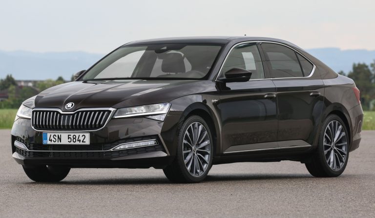 بهترین سدان‌های وارداتی بازار ایران؛ از مرسدس بنز تا سوپرب اروپایی