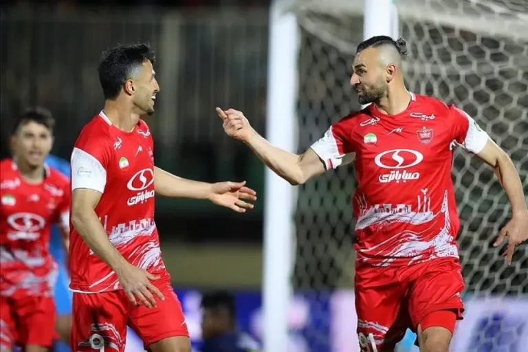 بازی تراکتور و پرسپولیس کجا برگزار می‌شود؟