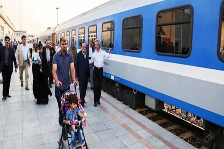 جزییات خروج قطار تهران – مشهد از ریل