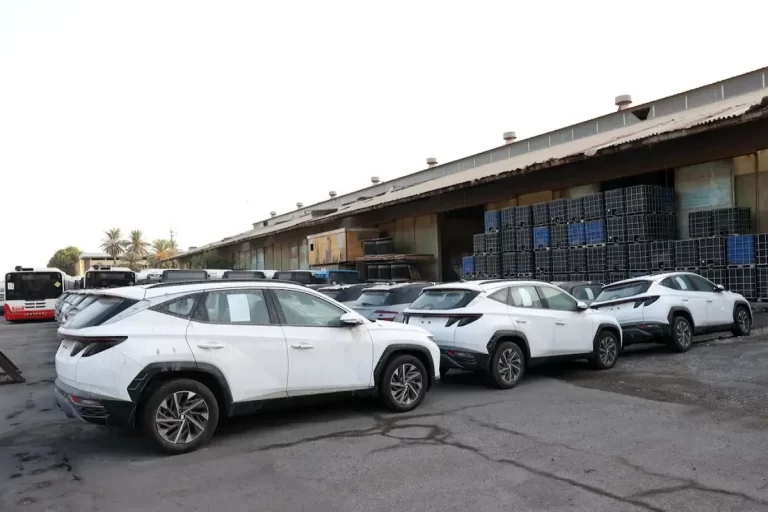 قفل تازه بر دروازه‌های واردات خودرو/اختلاف حقوقی تازه، واردات خودرو را متوقف کرد