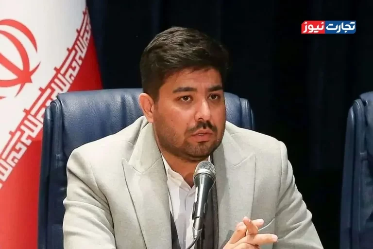 عوامل موثر بر روند قیمت دلار در هیاهوی خبرهای سیاسی / قیمت دلار دوباره کاهشی می‌شود؟