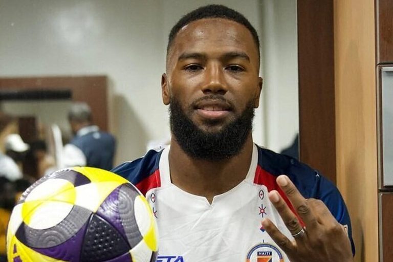 شگفتی فیفا از درخشش ستاره استقلال