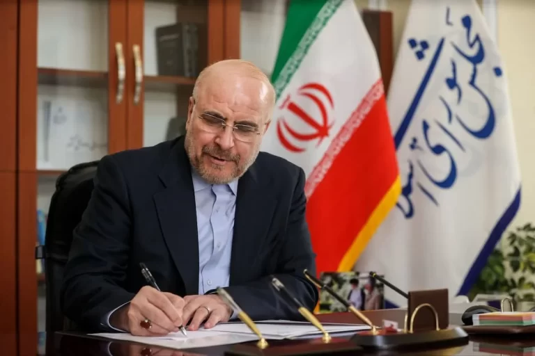 بی‌عملی در برابر اقدامات بی‌پروا، هزینه‌های سنگینی برای امت اسلامی دارد