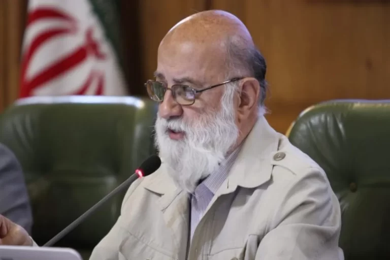 محل و زمان برگزاری نمایشگاه الکامپ در اوج ترافیک سال، موجب زحمت و فشار بر شهروندان شده