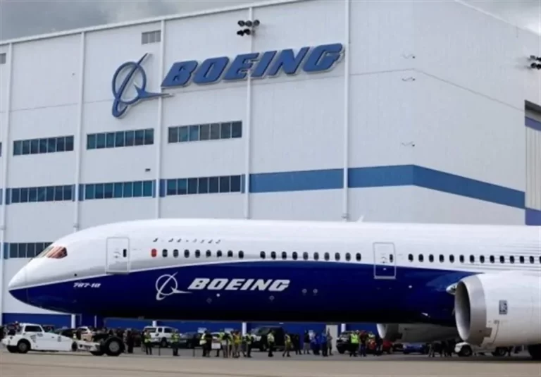 اعتصاب کارکنان غول هوافضای آمریکا ادامه دارد