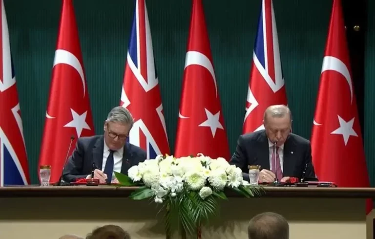 ترکیه جنگنده‌های تایفون از انگلیس دریافت می‌کند