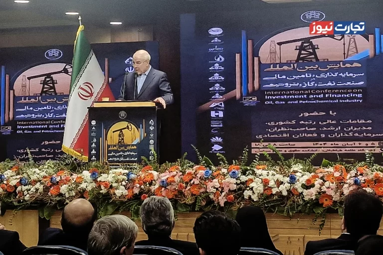 نفت زودتر از چیزی که فکر می‌شد در حال افول است