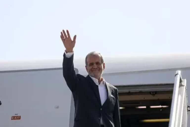 پایان سفر یک روزه پزشکیان به هرمزگان