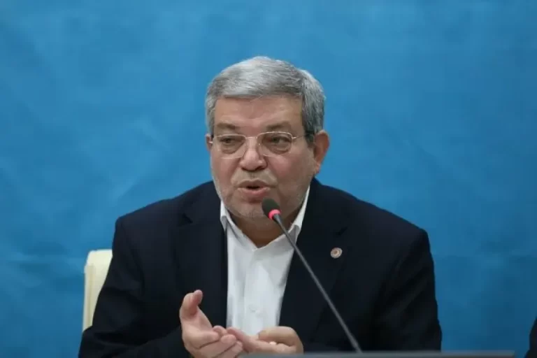 تعداد زنان سالمند تنها بیش از مردان است