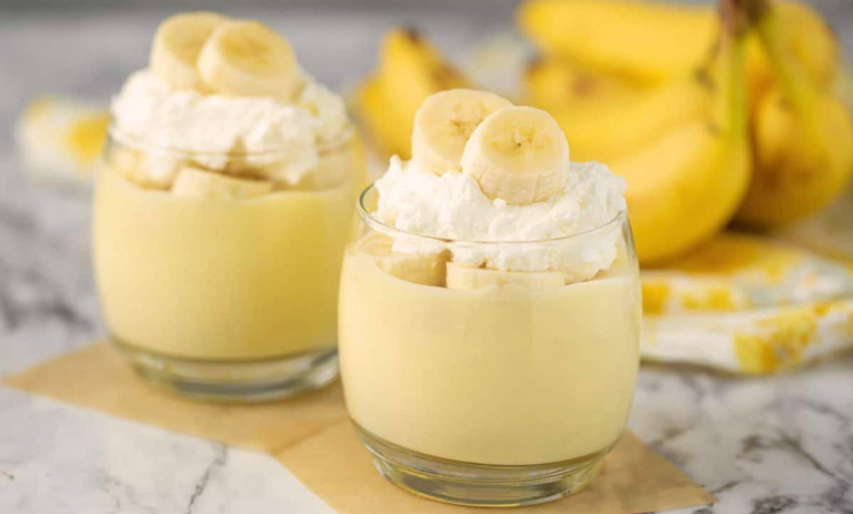 دسر موزی تک ‌نفره؛ خوشمزه و مقوی برای بچه‌ها در مدرسه