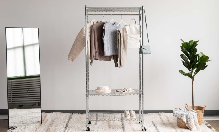 بهترین رگال‌های لباس برای خانه‌های کوچک و جمع‌وجور