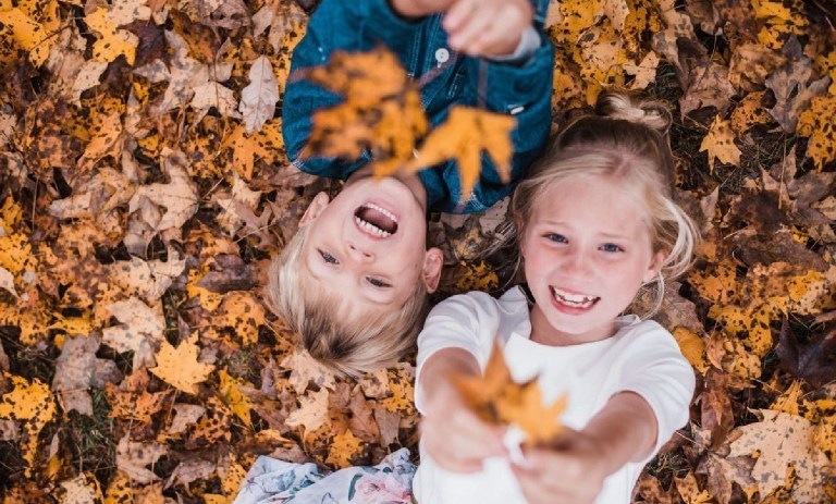 7 ایده عکاسی پاییزی برای اینستاگرام؛ محتوایی که ترند می‌شود!