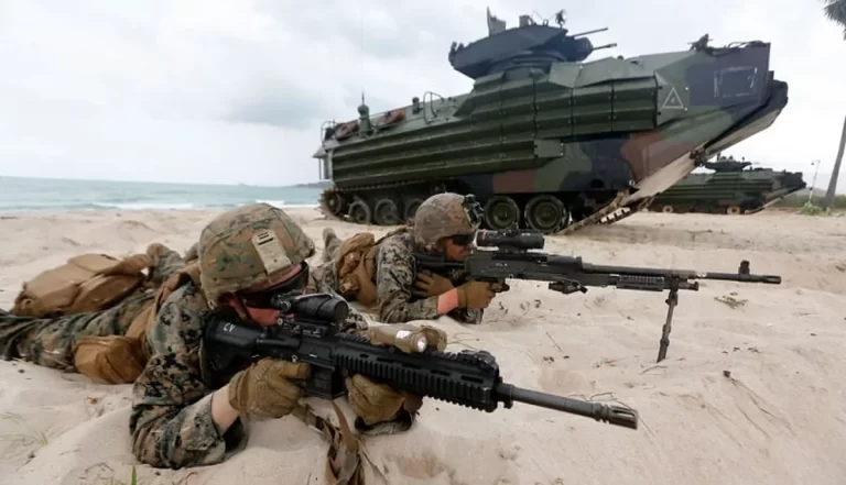 افزایش حقوق نظامیان در مسیر بررسی شورای حقوق و دستمزد