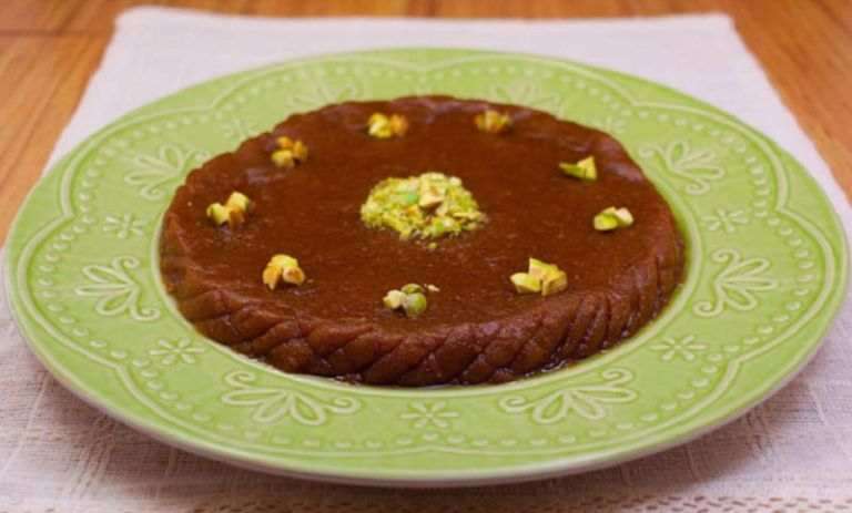 طرز تهیه حلوا خرما به روش جنوبی+ نکات کلیدی خوشمزه‌تر شدن
