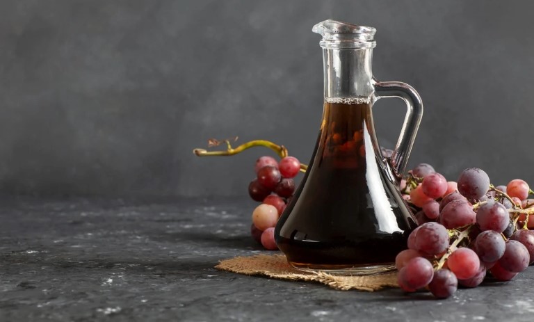 3 روش نگهداری سرکه انگور برای حفظ طعم و خواص آن در درازمدت