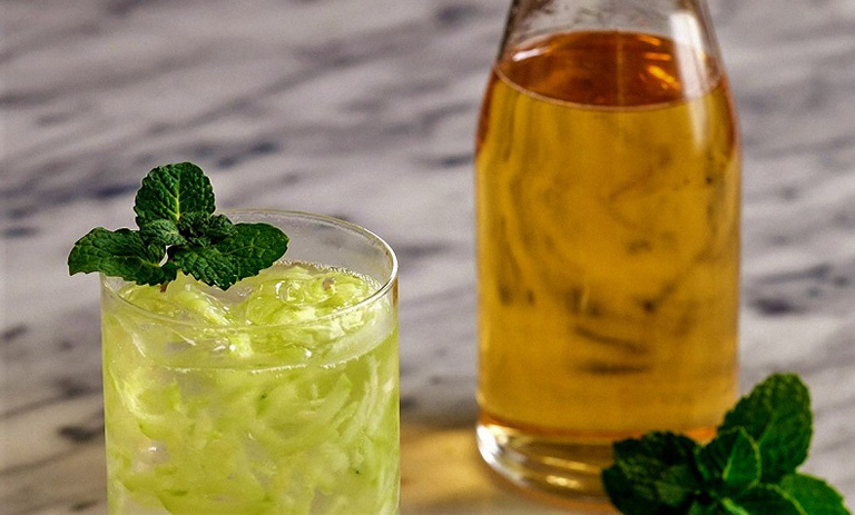 طرز تهیه سرکه انگبین؛ نوشیدنی درمانی با خواص بی‌نظیر