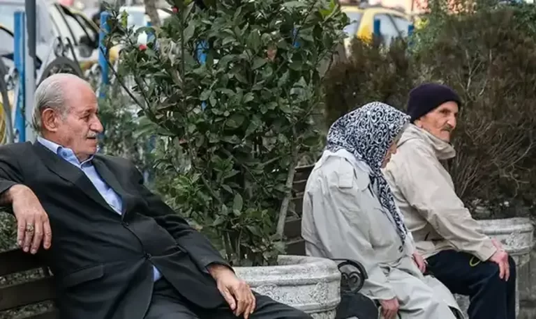 صدور فیش حقوقی مهرماه بازنشستگان تأمین اجتماعی