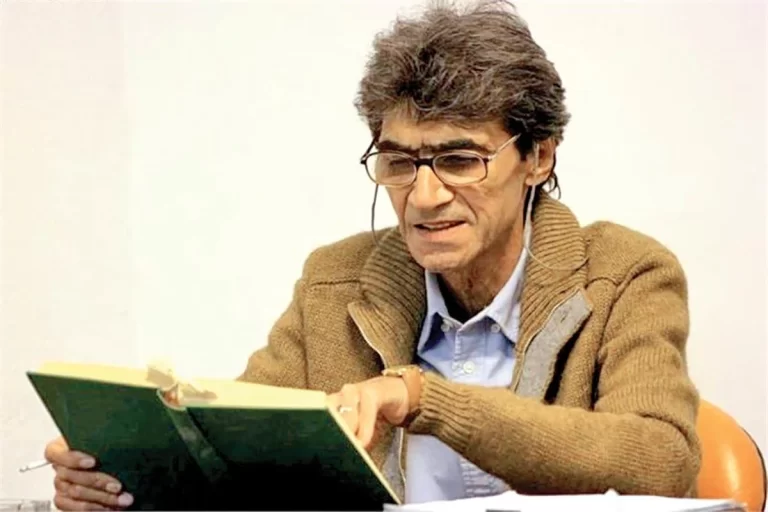 متن و حاشه مراسم خاکسپاری ناصر تقوایی