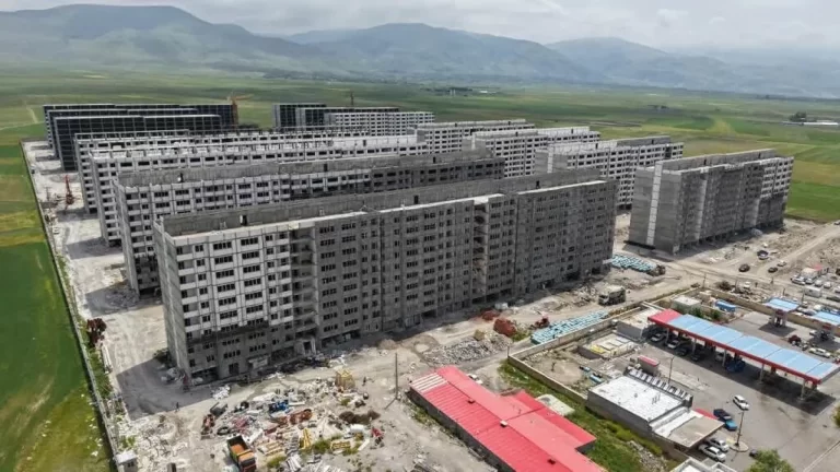 پیگیری وزیر راه و شهرسازی برای تأمین مالی پروژه‌های مسکن