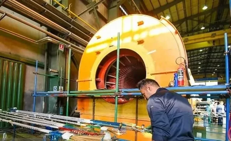 صنایع صادرات‌محور از محدودیت‌های انرژی در آذرماه معاف شدند.