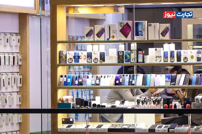 قیمت گوشی همچنان در اوج / بازار در پله‌های بالا قفل شده است