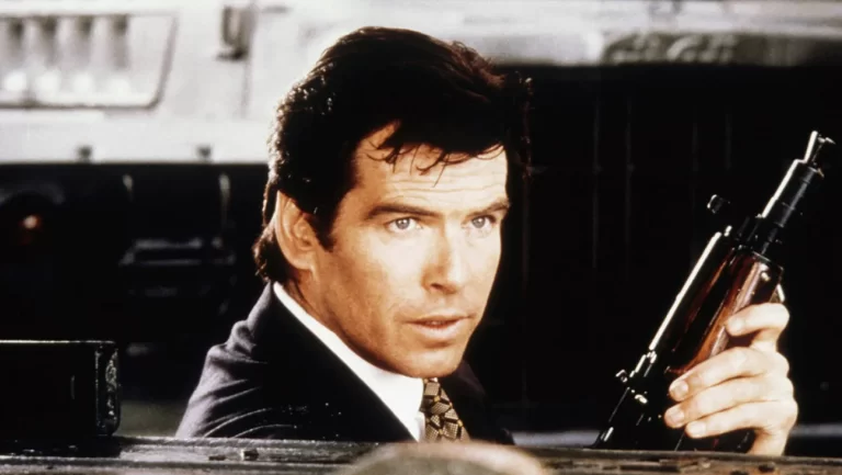 چگونه فیلم GoldenEye فرنچایز جیمز باند را نجات داد؟