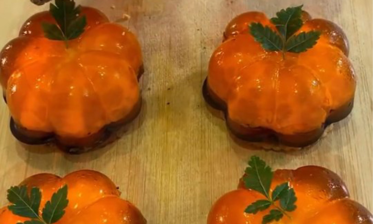 دسر نارنگی و بیسکوییت؛ مهمان‌پسند و شیک در چند دقیقه