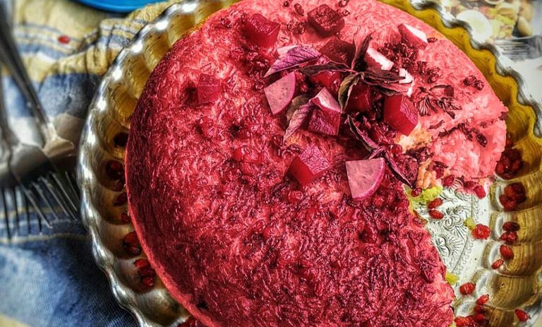 طرز تهیه چغندر پلو دامغانی؛ غذایی رنگی و مقوی برای روزهای پاییزی