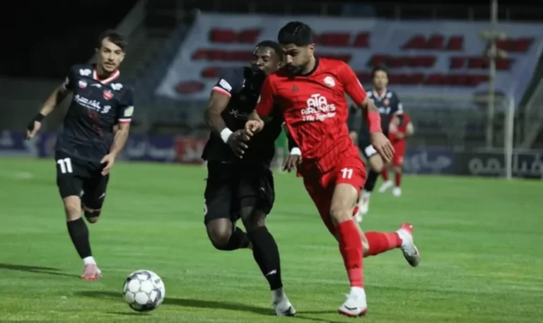 بازی تراکتور و پرسپولیس موقتاً لغو شد