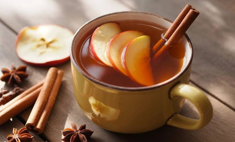 طرز تهیه چای میوه‌ای خانگی؛ ترکیب‌ خوشمزه با دستور ساده