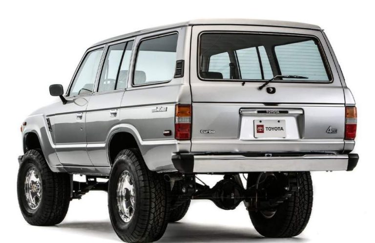 پایگاه خبری تحلیلی اخباربانک – زیبایی‌های یک لندکروزر کلاسیک که هنوز دلبری می‌کند