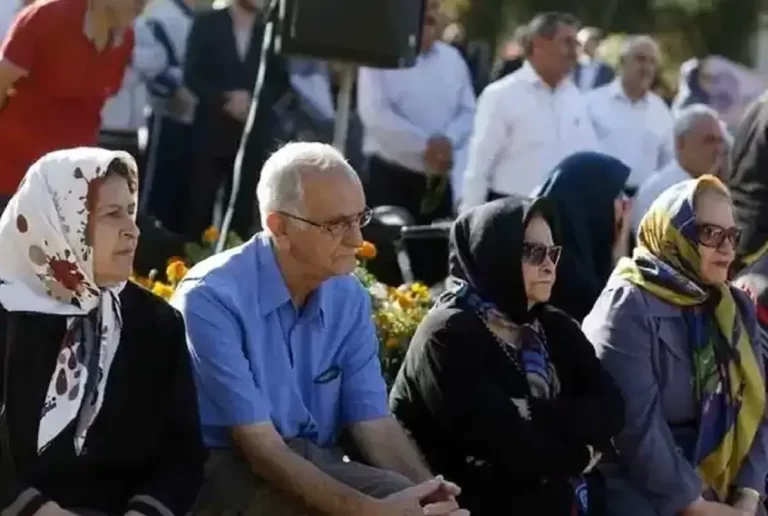 چرا متناسب‌سازی برای بازنشستگان فرهنگی ۱۴۰۱ و بازنشستگان وزارت کشور اجرا نشده است؟