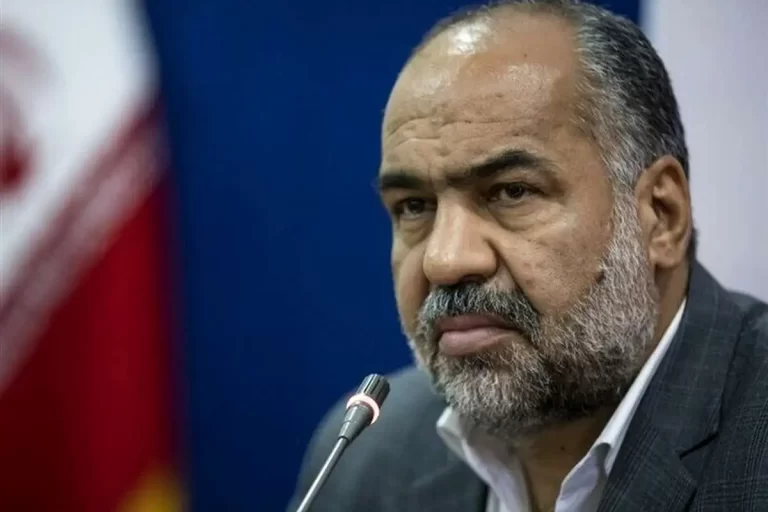 واکنش نماینده مجلس به جشن تولدش با کیک ۱۲ متری