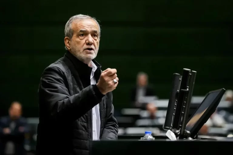 رئیس‌جمهور سه‌شنبه به مجلس می‌رود